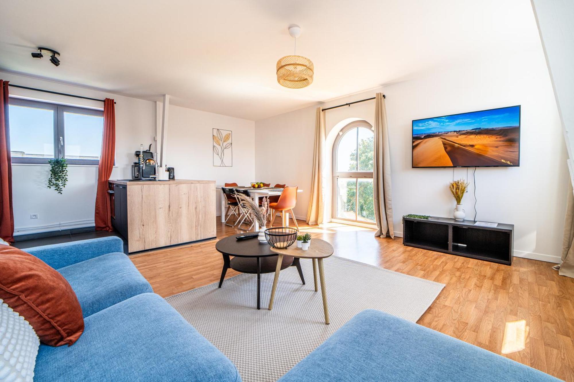 Le Saint-jean - Hypercentre - Parking Prive - 1 A 6 Personnes - Wifi Apartment *