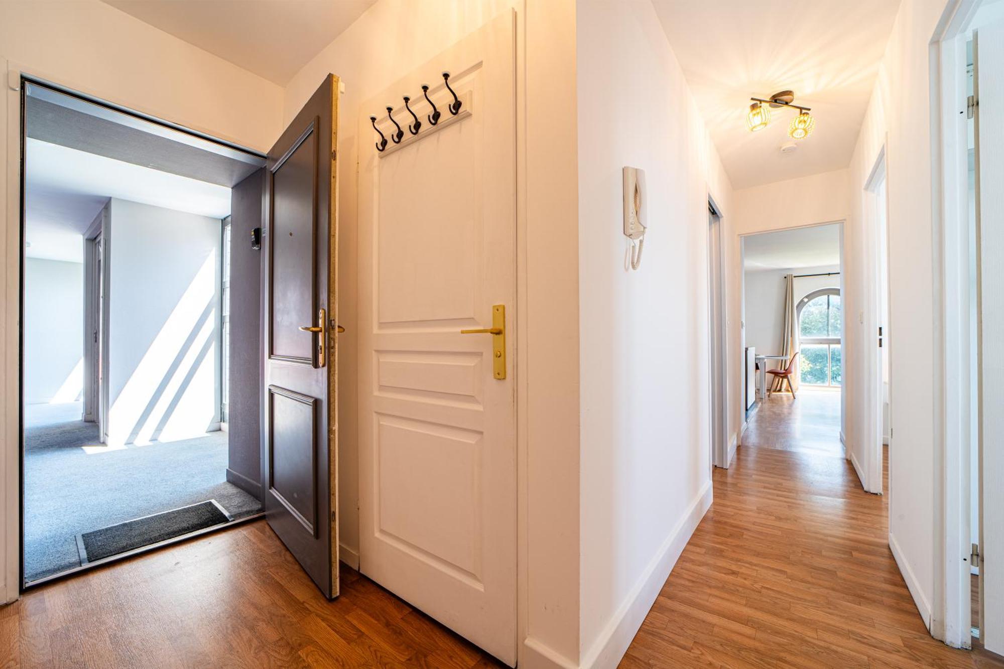 Apartment Le Saint-jean - Hypercentre - Parking Prive - 1 A 6 Personnes - Wifi *